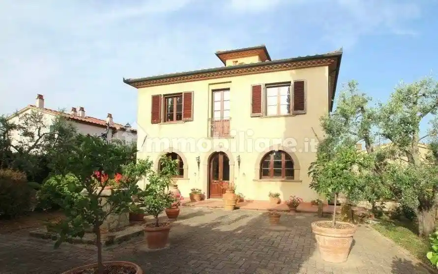 Villa in vendita a Montescudaio
