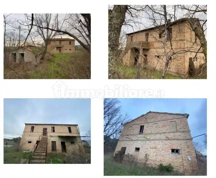 Rustico - Casale in vendita a Civitanova Marche