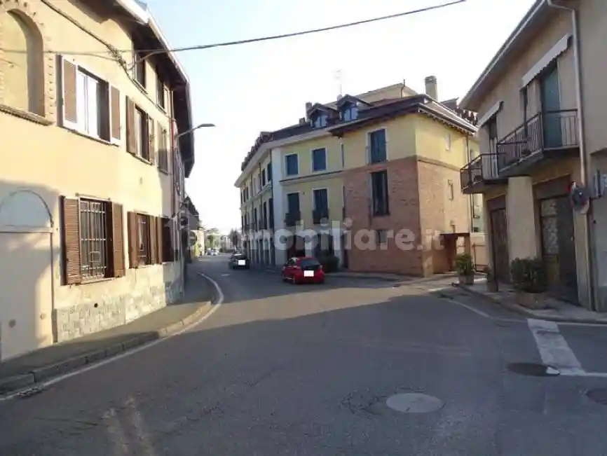 Appartamento in vendita a Cairate