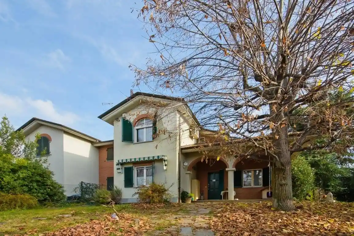 Villa in vendita a Bra