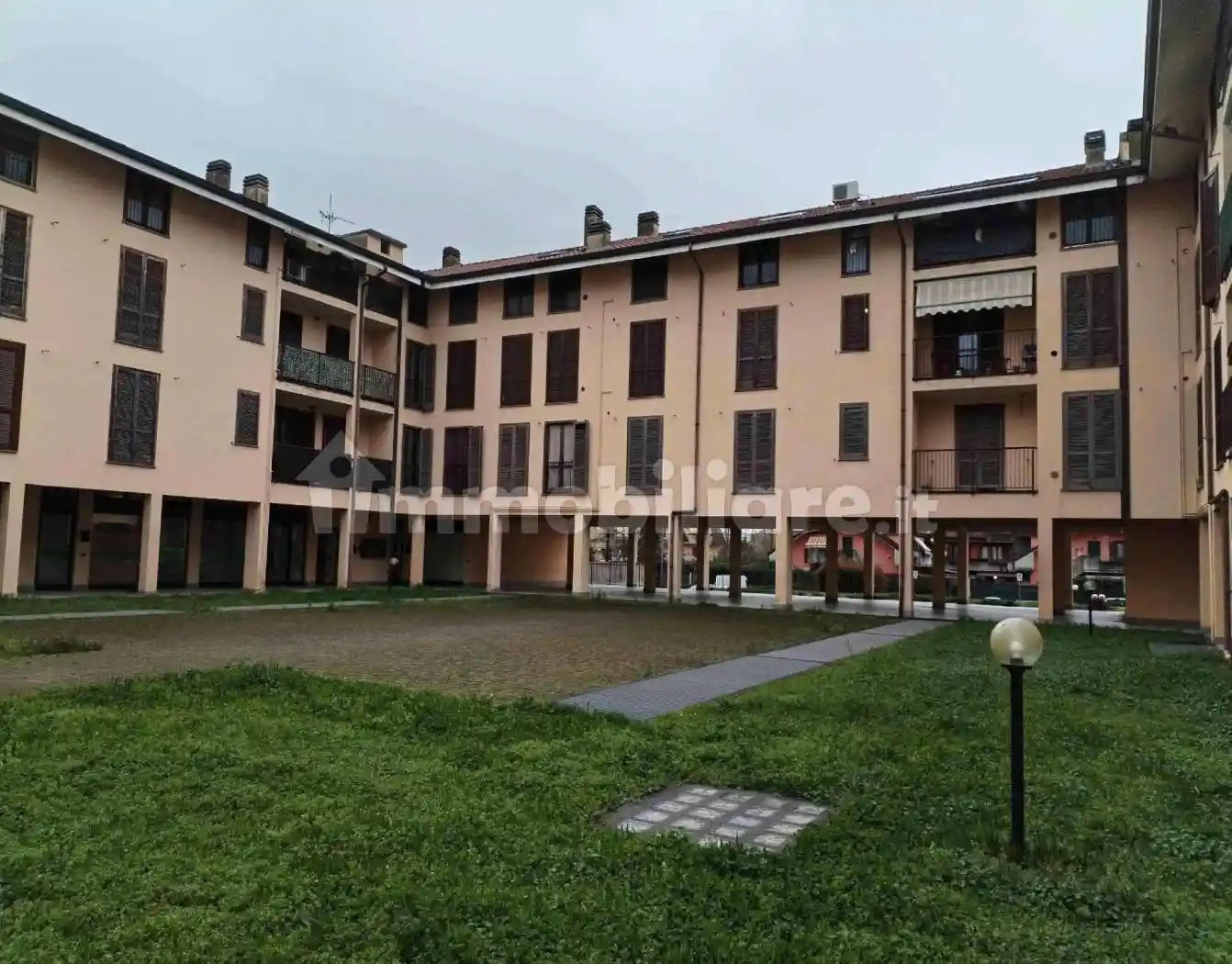 Appartamento in vendita a Grezzago