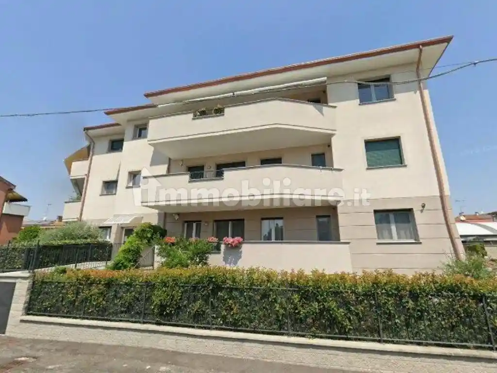 Appartamento in vendita a Magenta