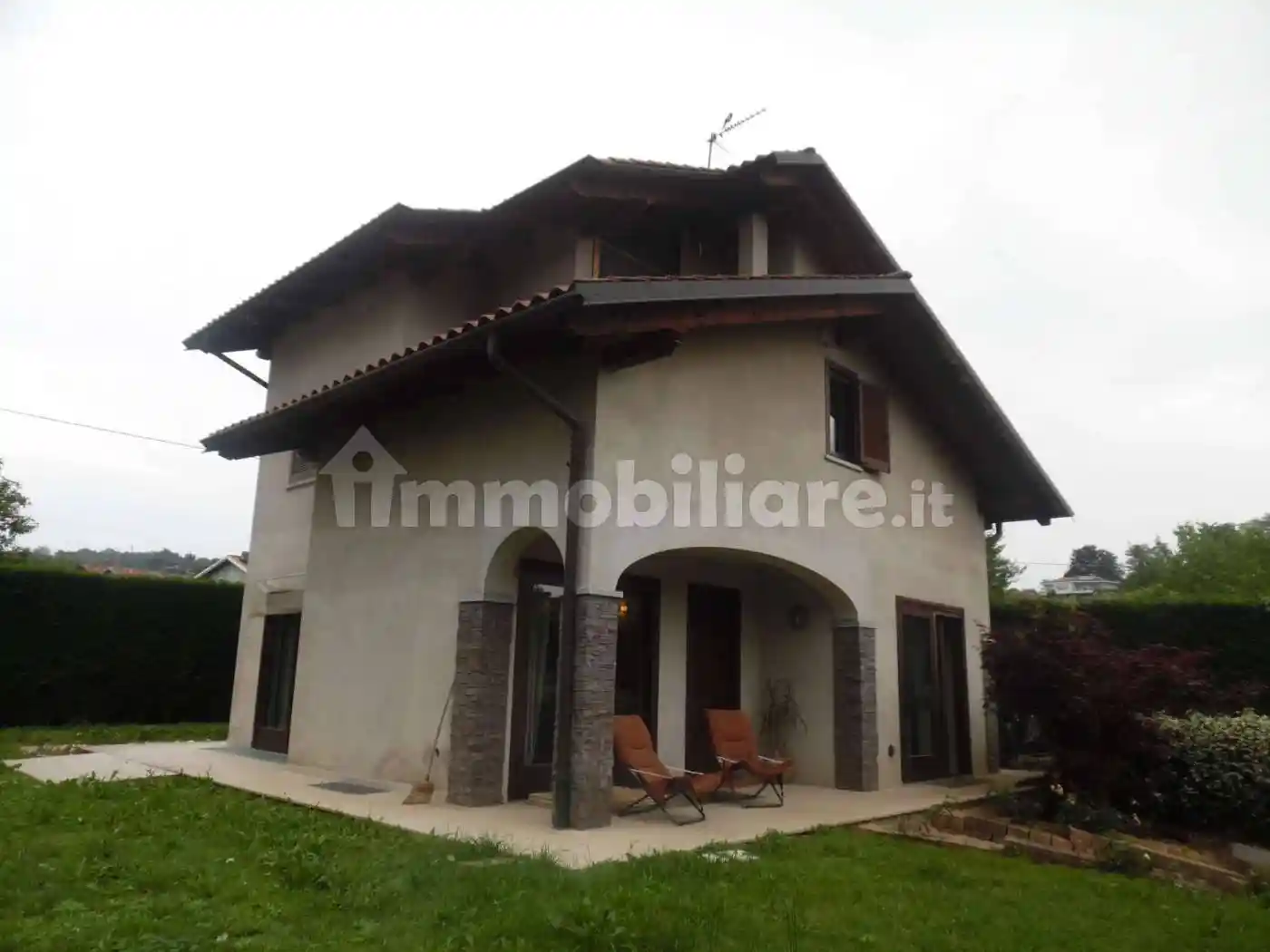 Villa in vendita a Torre Canavese