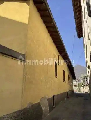 Casa indipendente in vendita a Albino