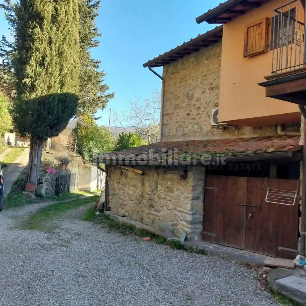 Casa indipendente in vendita a Rufina