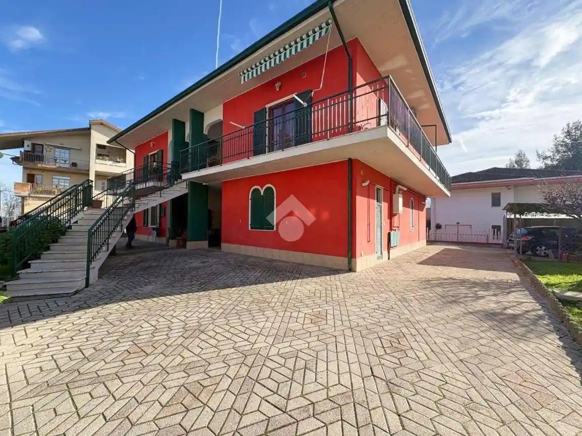 Palazzo - Edificio in vendita a Silvi