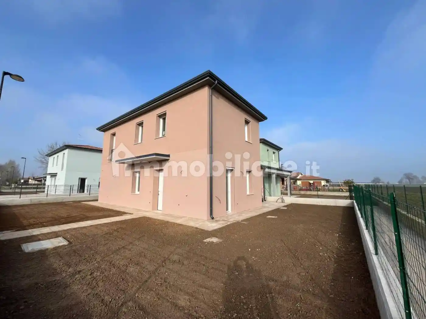 Casa indipendente in vendita a Erbè