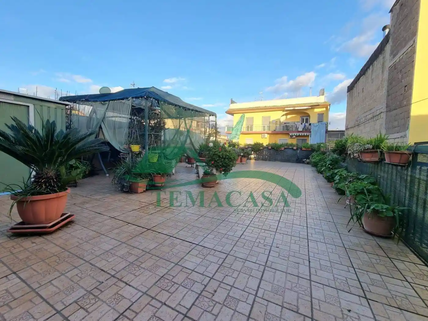 Palazzo - Edificio in vendita a Quarto