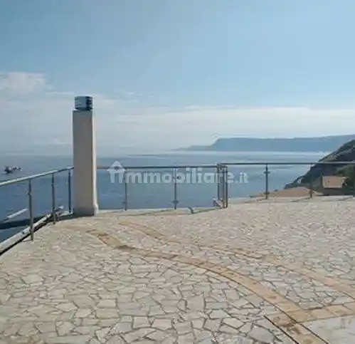 Villa in vendita a Villa San Giovanni