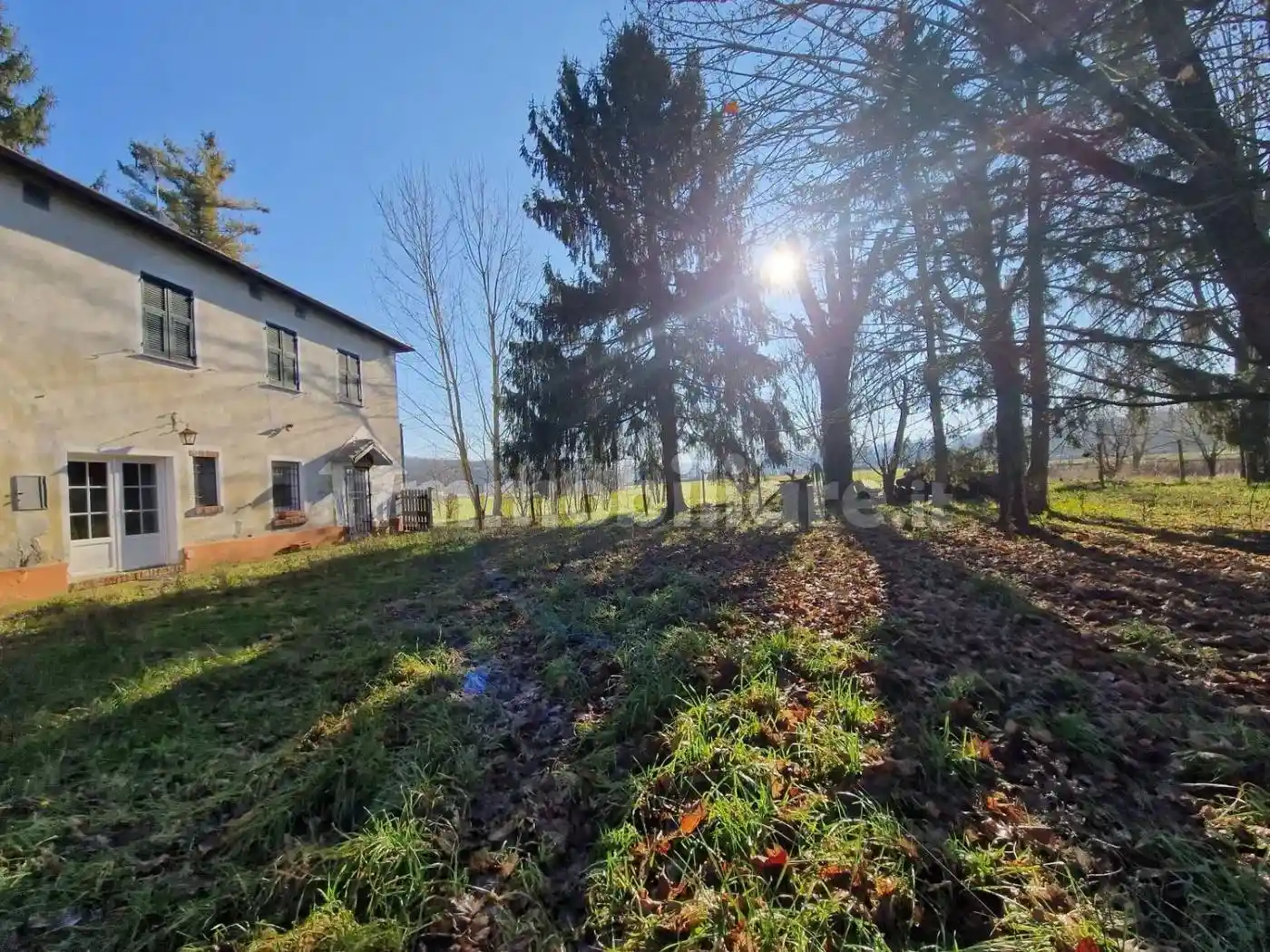 Villa in vendita a Francavilla Bisio