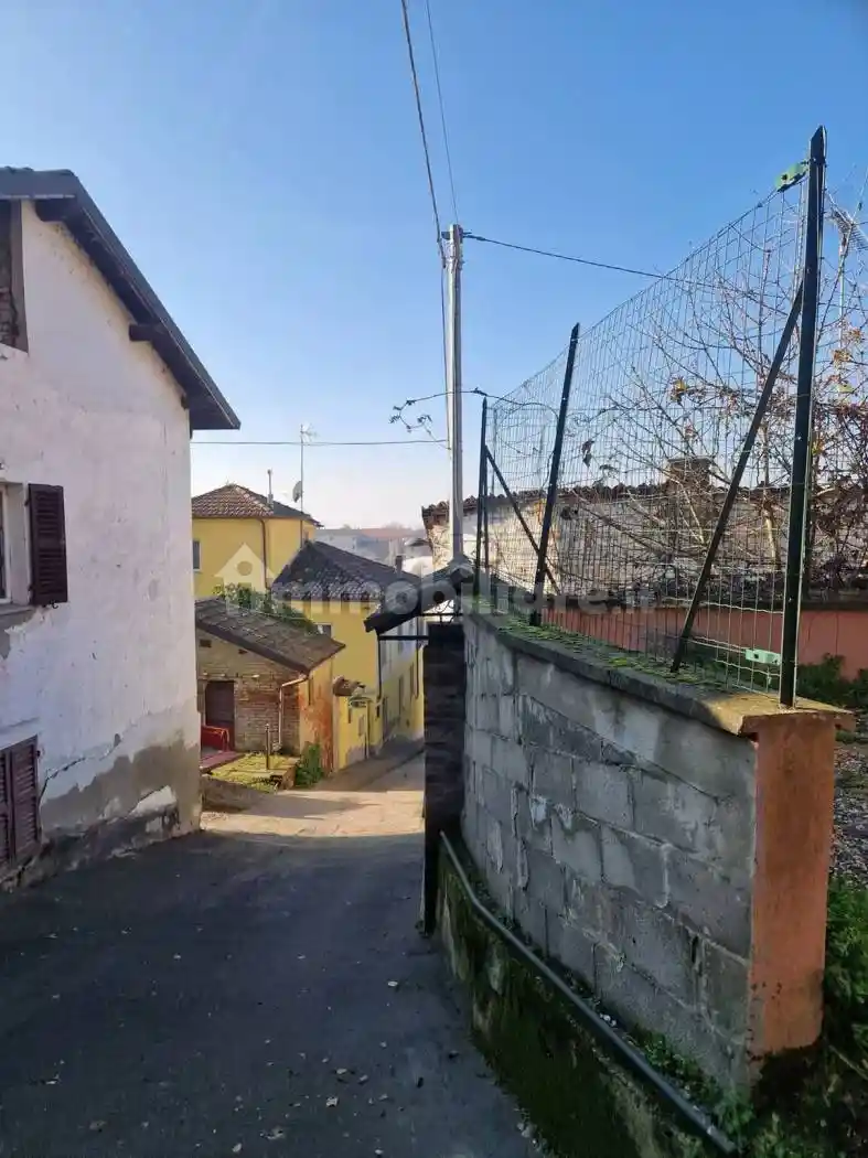 Villa in vendita a Villalvernia