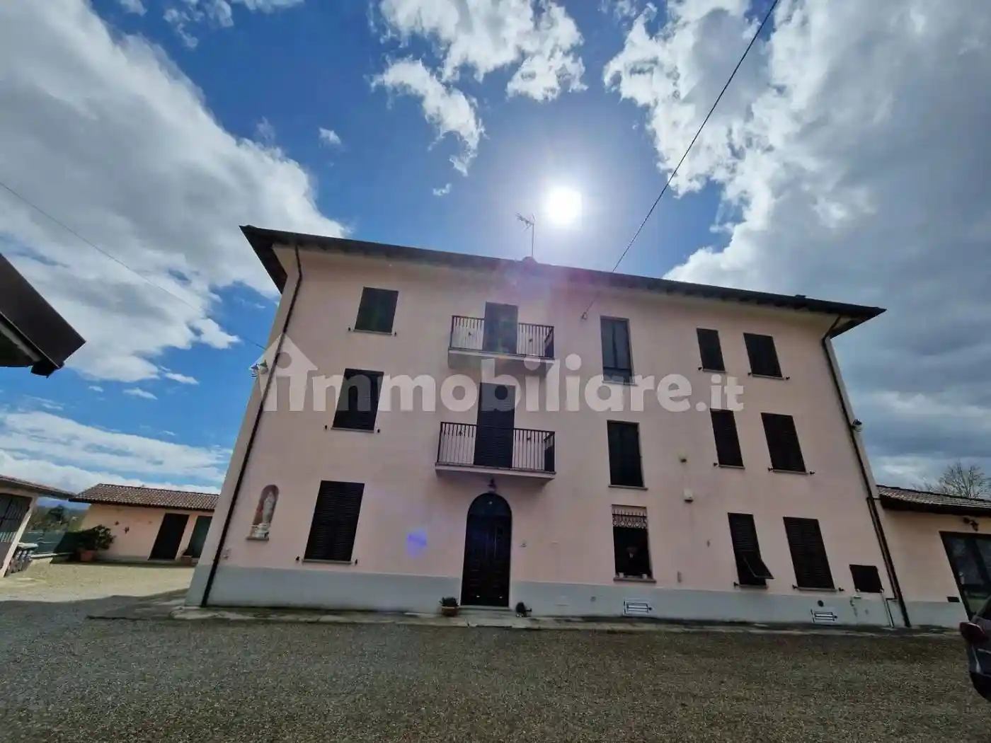 Villa in vendita a Basaluzzo