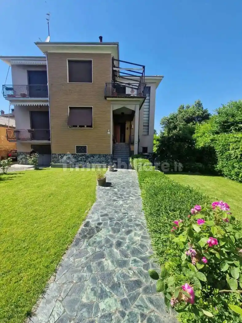 Villa in vendita a Novi Ligure