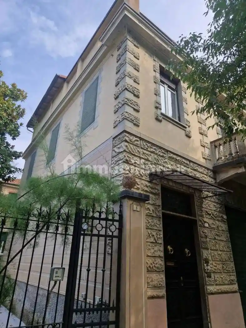 Villa in vendita a Ovada