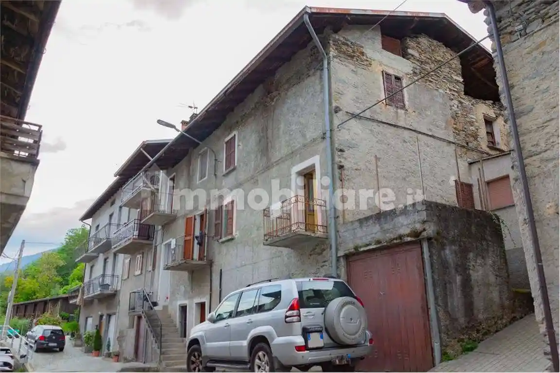 Casa indipendente in vendita a Caiolo