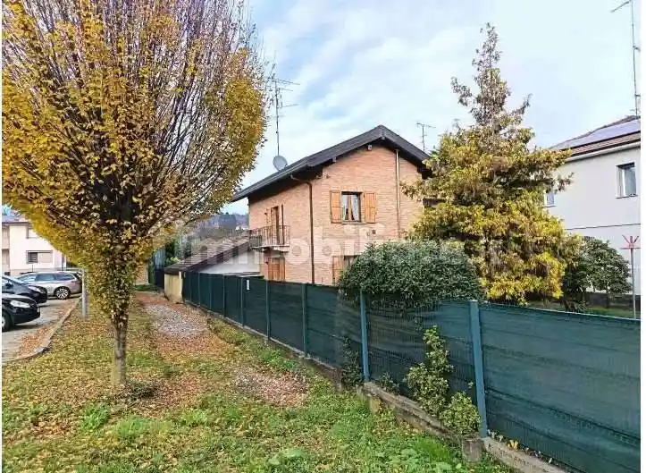 Villa in vendita a Vergiate