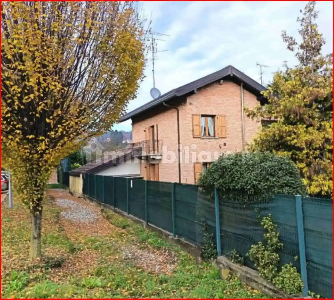 Villetta a schiera in vendita a Vergiate