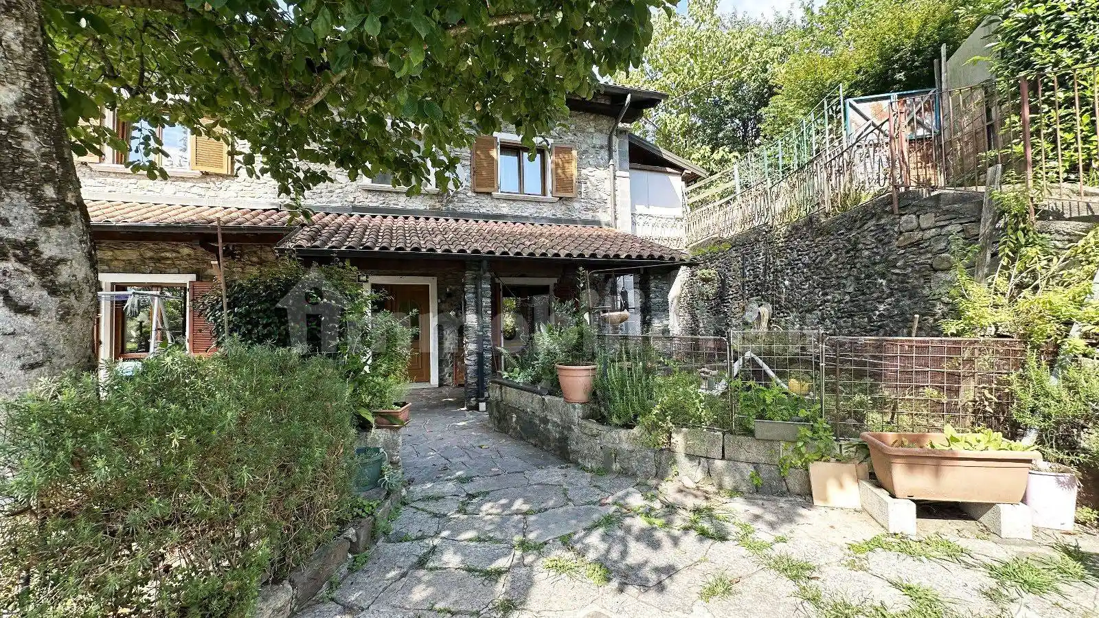 Villa in vendita a Orta San Giulio
