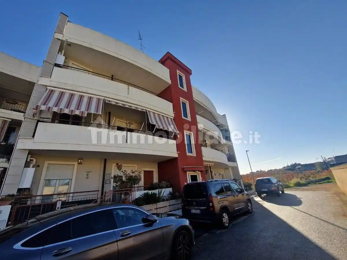 Appartamento in vendita a Turi