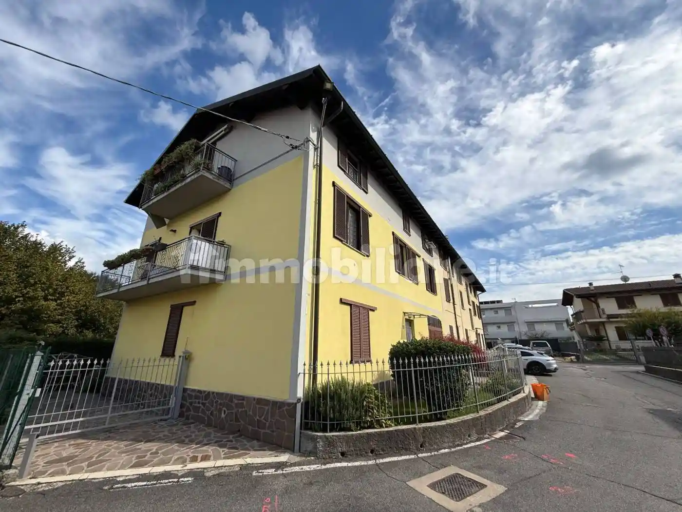 Appartamento in vendita a Alzate Brianza