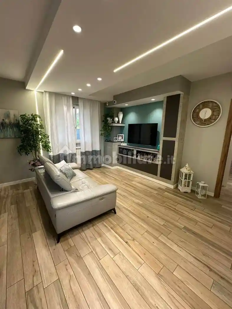 Villa in vendita a Cisterna di Latina