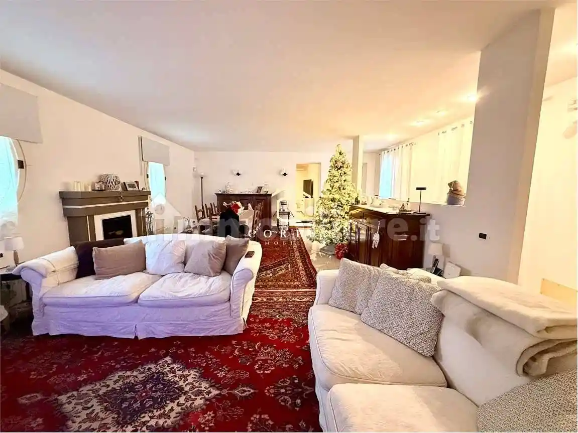 Villa in vendita a Santa Maria di Sala