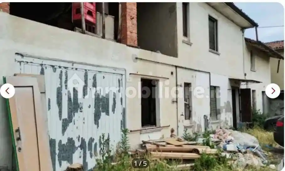 Casa indipendente in vendita a Ferrera Erbognone