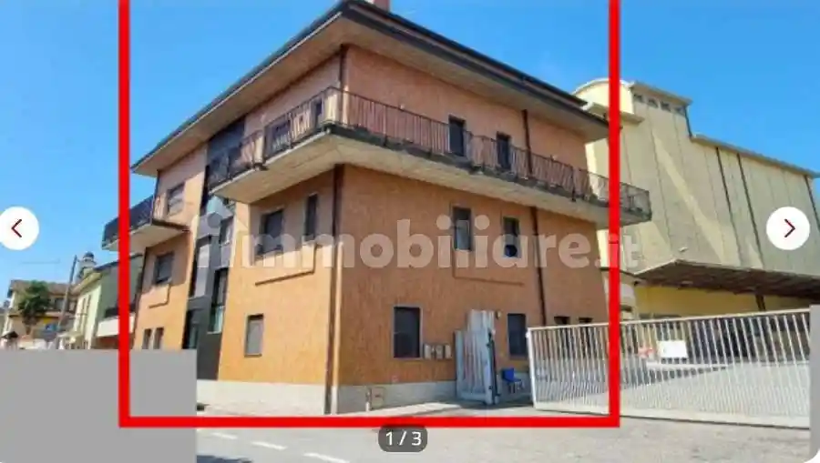 Palazzo - Stabile in vendita a Villanterio