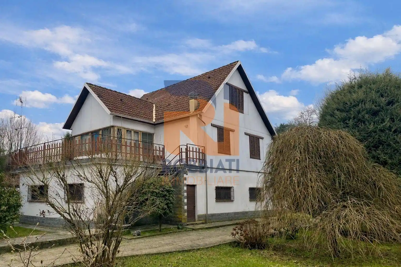 Villa in vendita a San Genesio ed Uniti