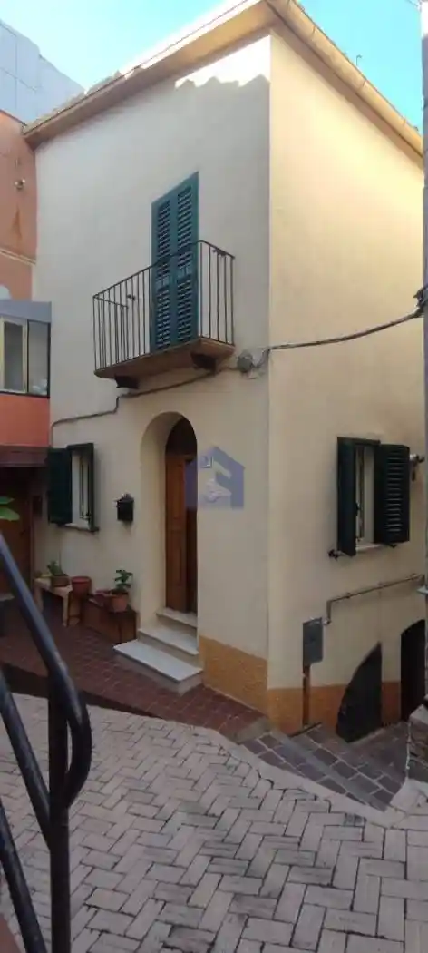 Casa indipendente in vendita a Archi