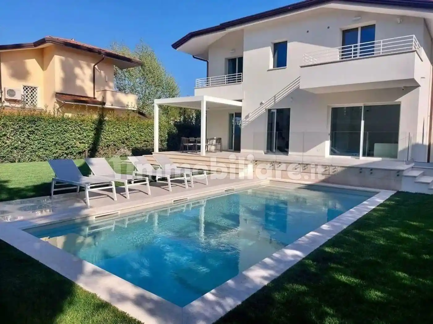 Villa in affitto a Pietrasanta