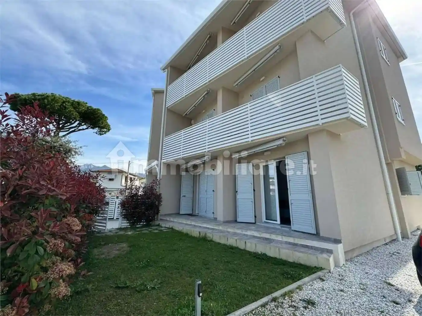 Appartamento in affitto a Montignoso