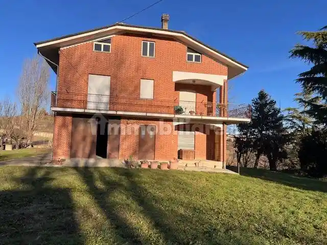 Villa in vendita a Calliano