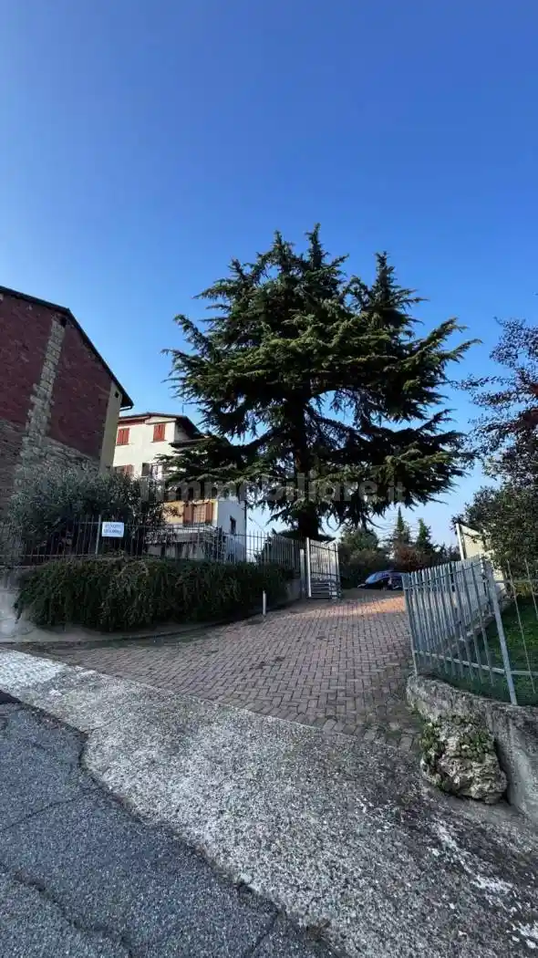 Casa indipendente in vendita a Cella Monte