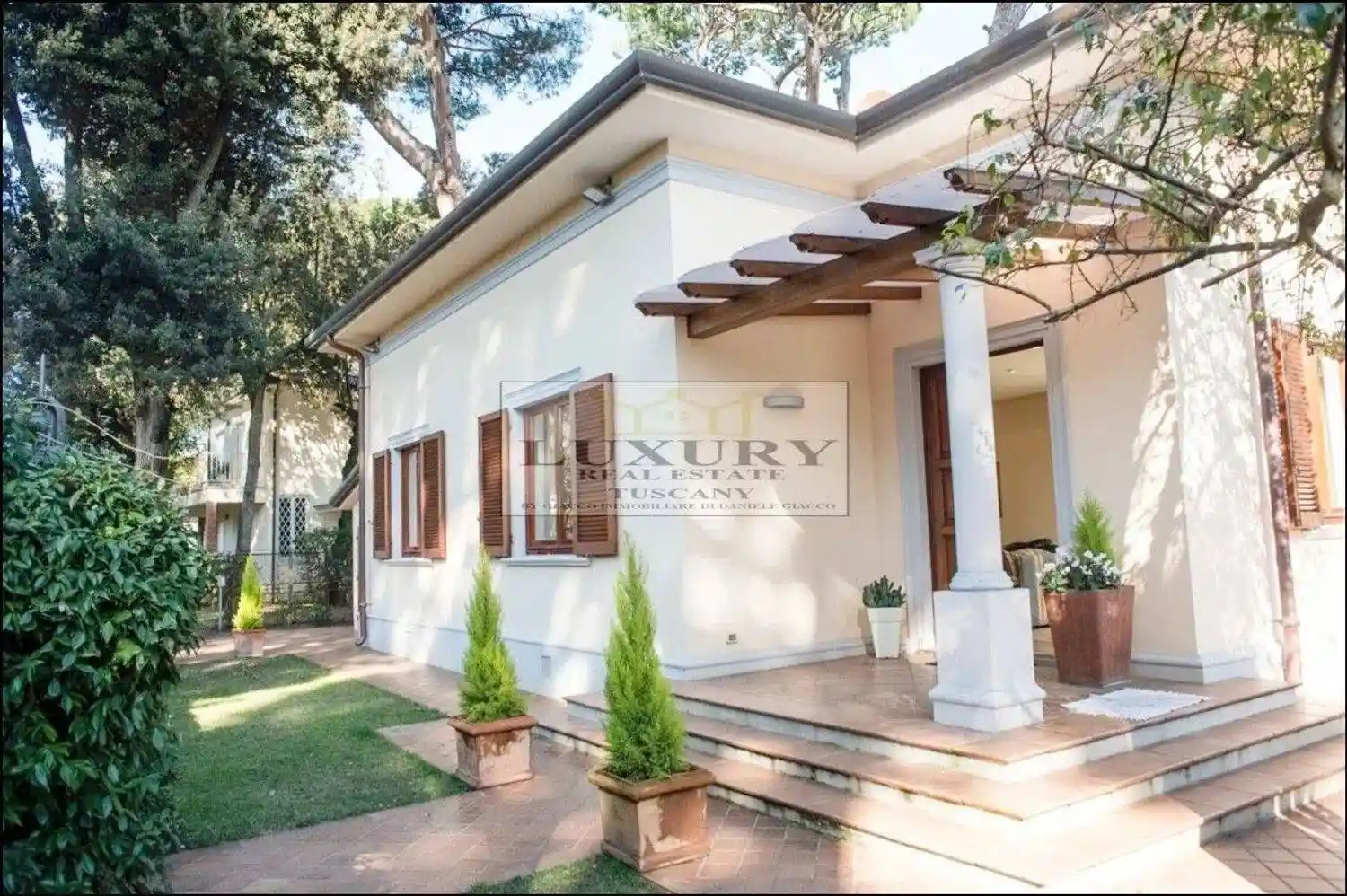 Villa in affitto a Pietrasanta