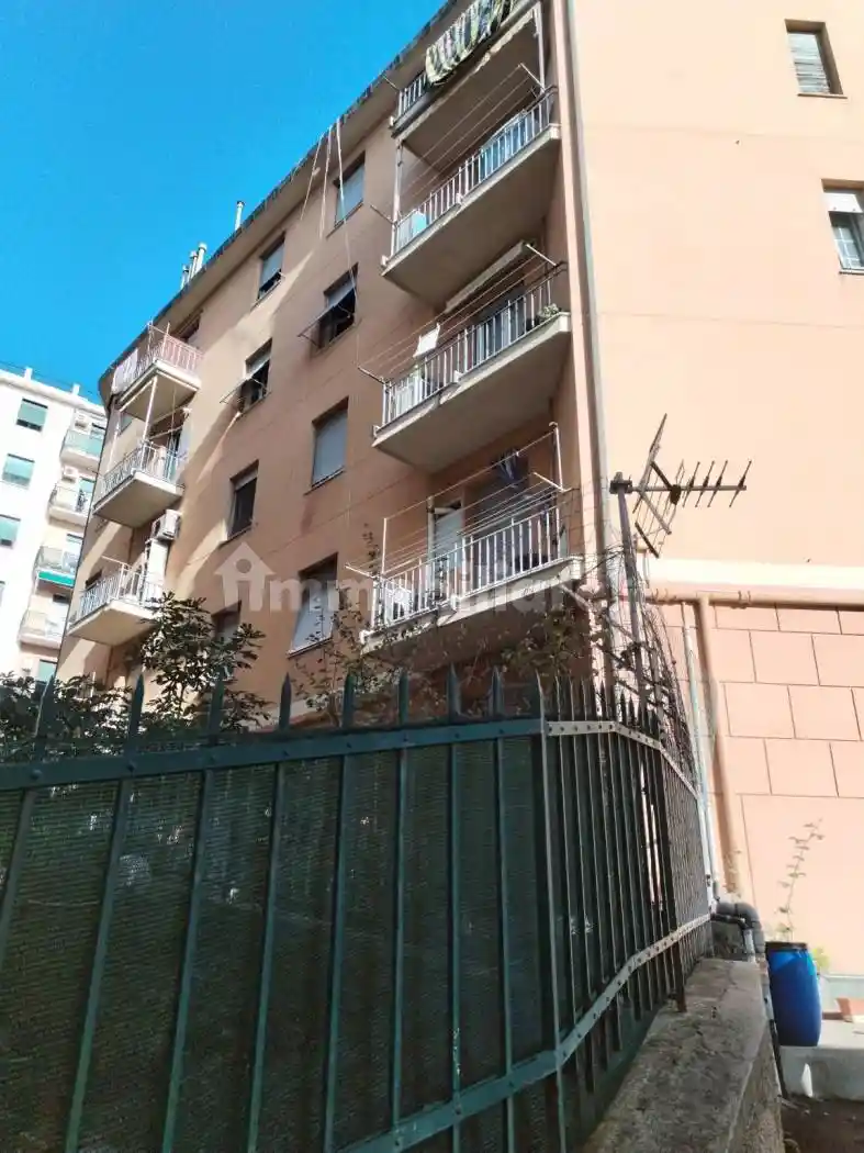 Appartamento in vendita a Genova