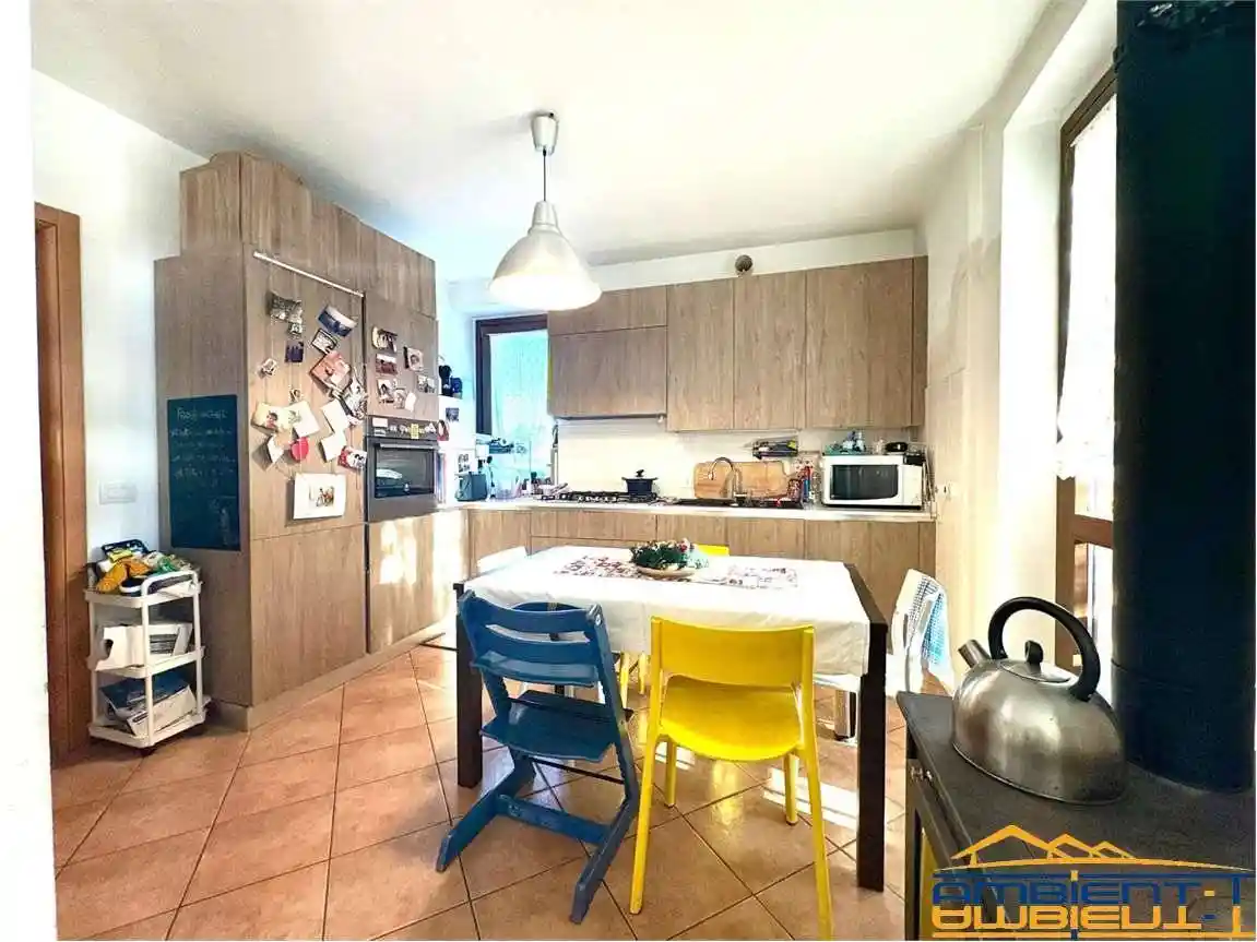 Casa indipendente in vendita a Lomagna