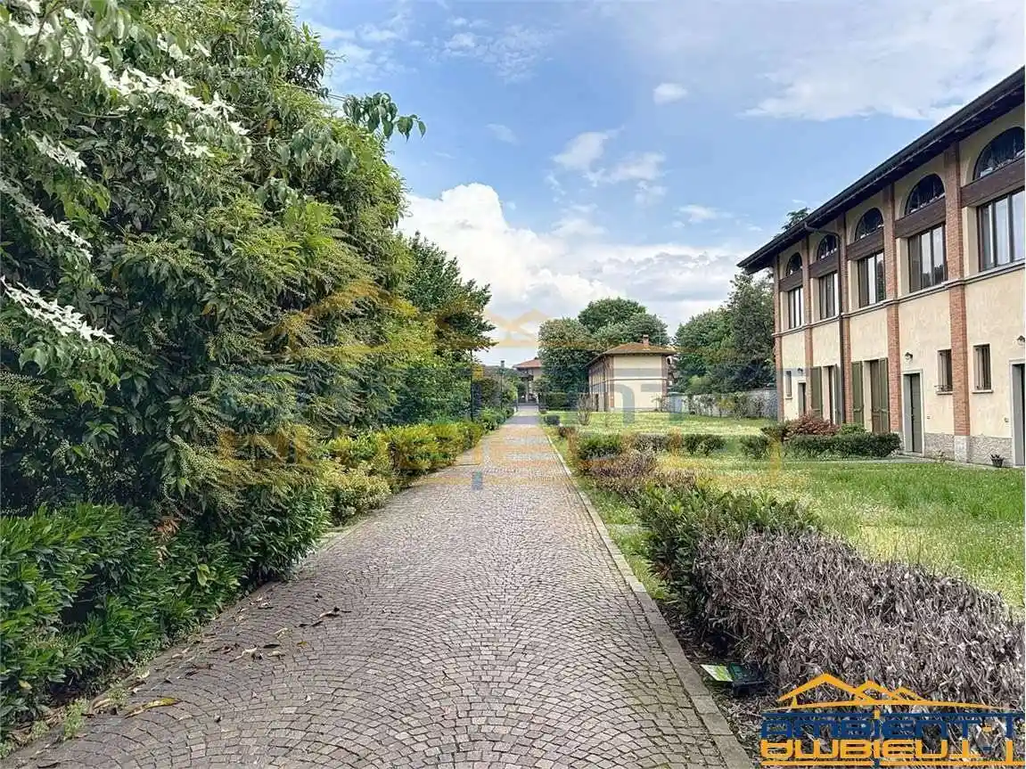 Appartamento in vendita a Osnago