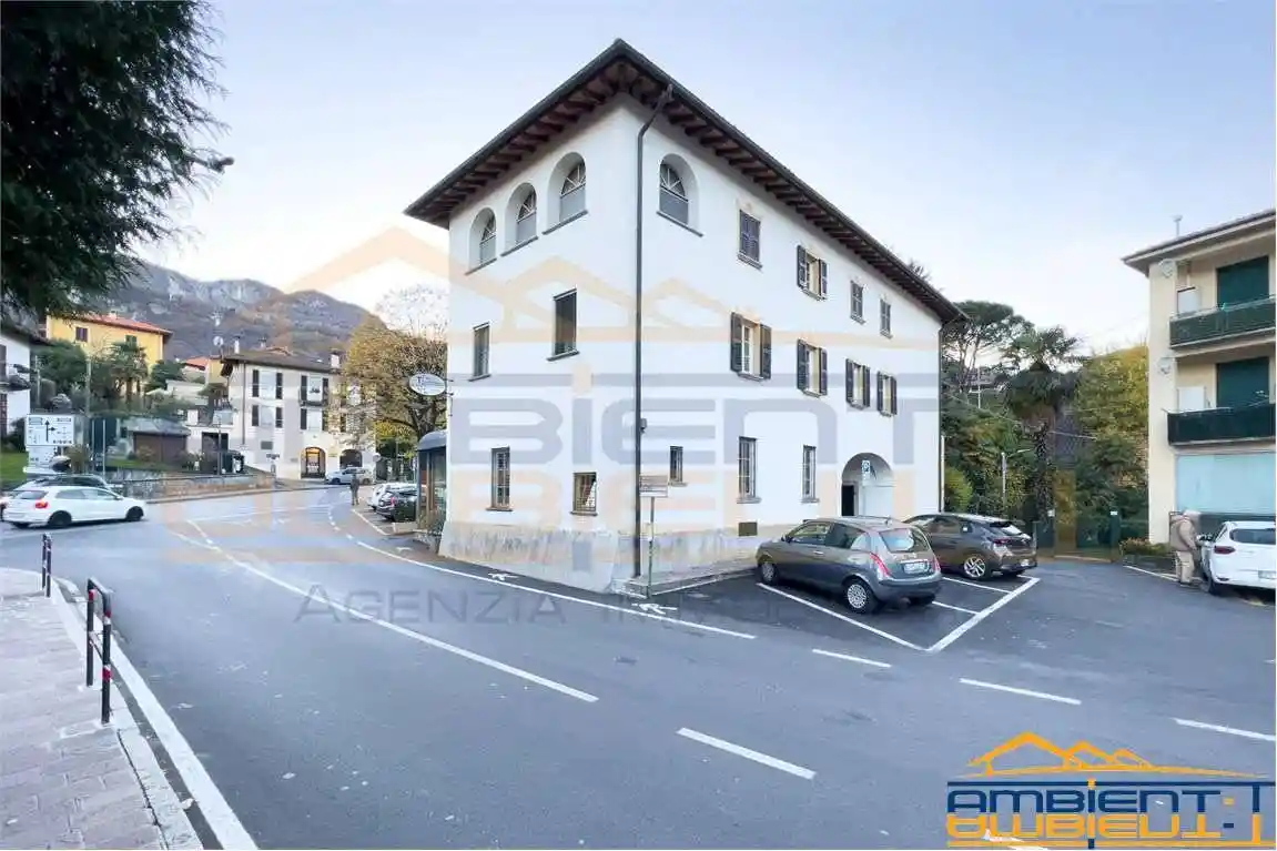 Palazzo - Edificio in vendita a Menaggio