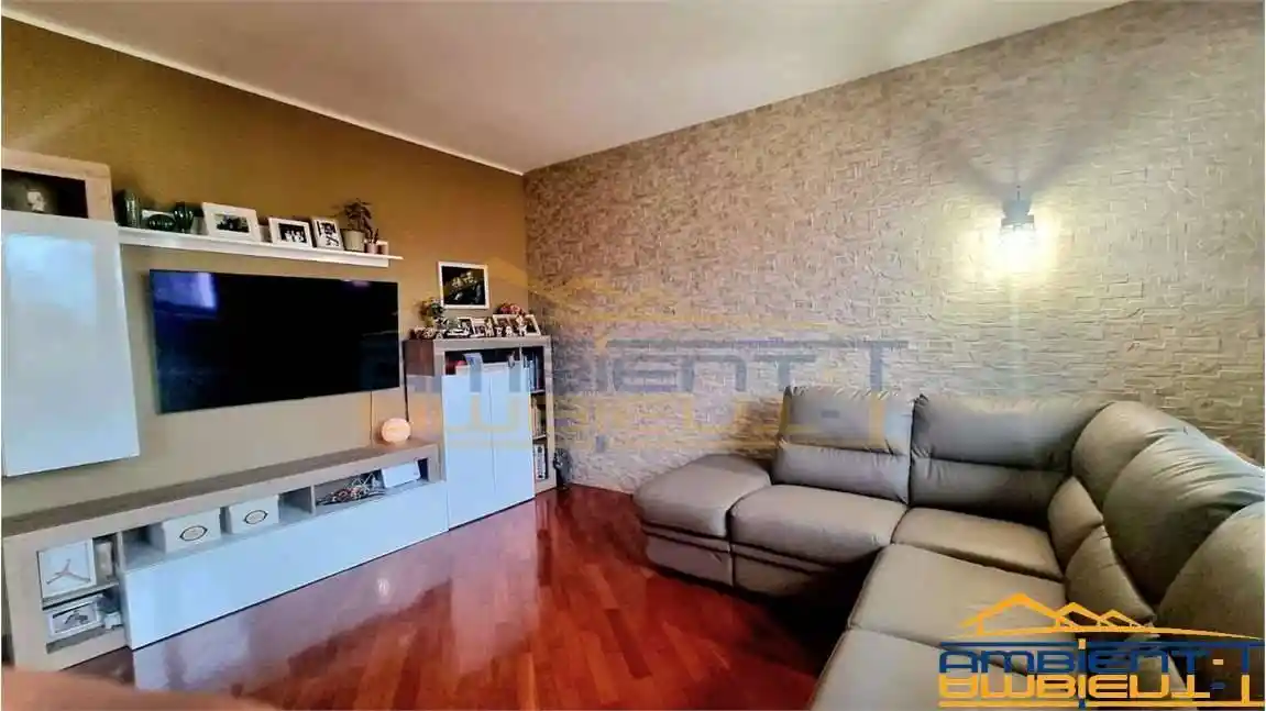 Appartamento in vendita a Montevecchia