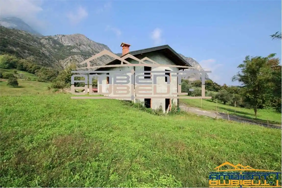 Casa indipendente in vendita a Griante