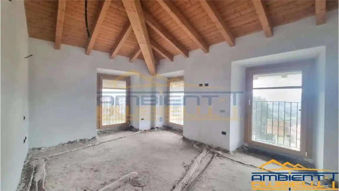 Appartamento in vendita a Olgiate Molgora