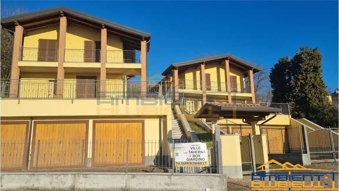 Villa in vendita a Montevecchia