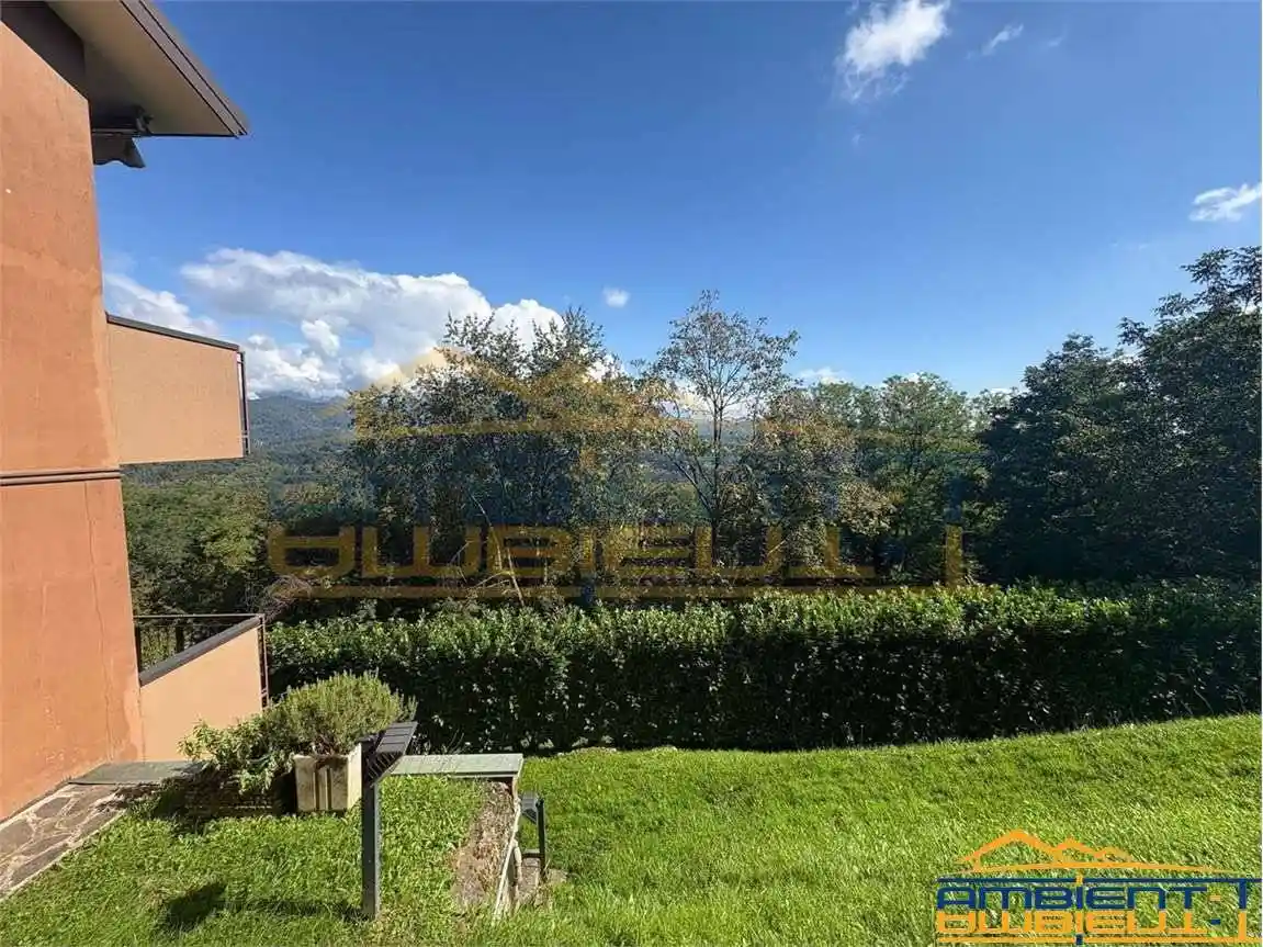 Appartamento in vendita a Montevecchia