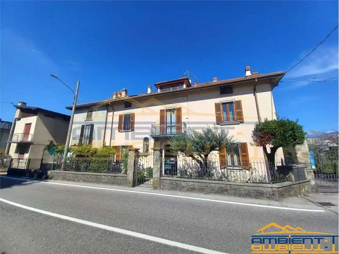 Appartamento in vendita a Oggiono