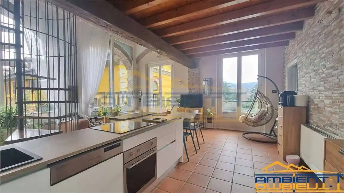 Appartamento in vendita a Brivio