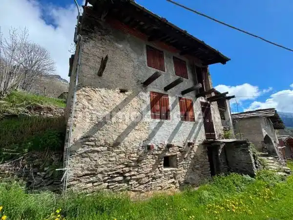 Rustico - Casale in vendita a Crissolo