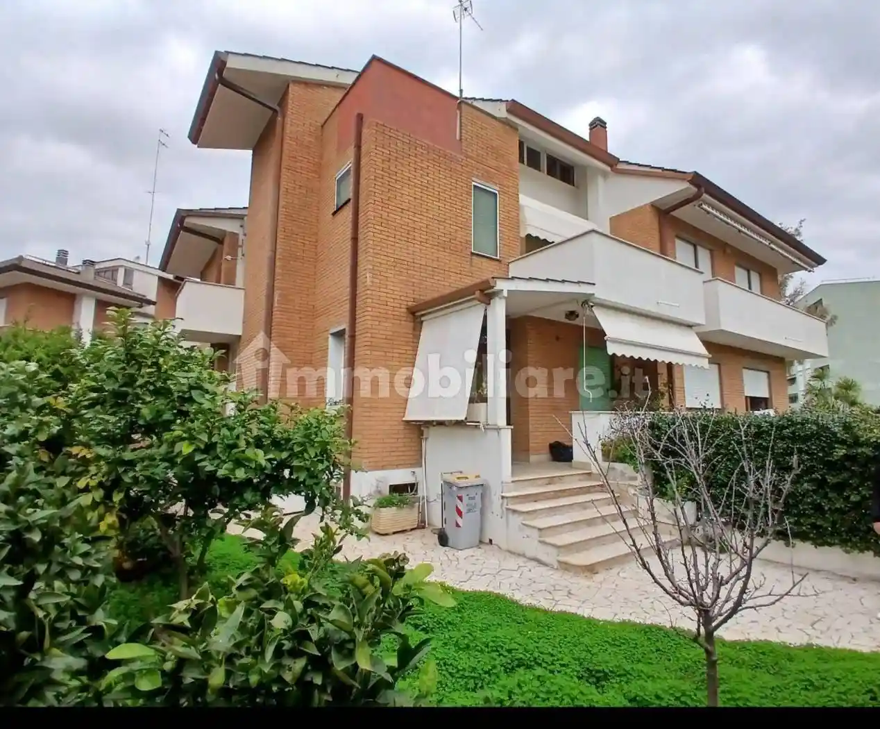 Villa in vendita a Latina