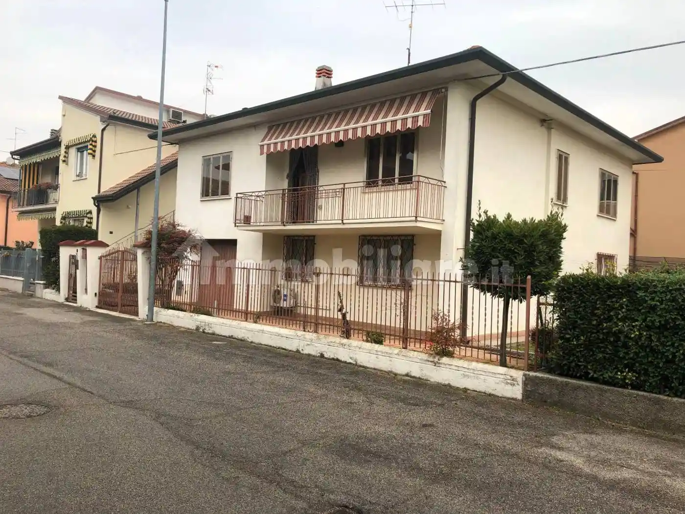 Villa in vendita a San Giovanni Lupatoto