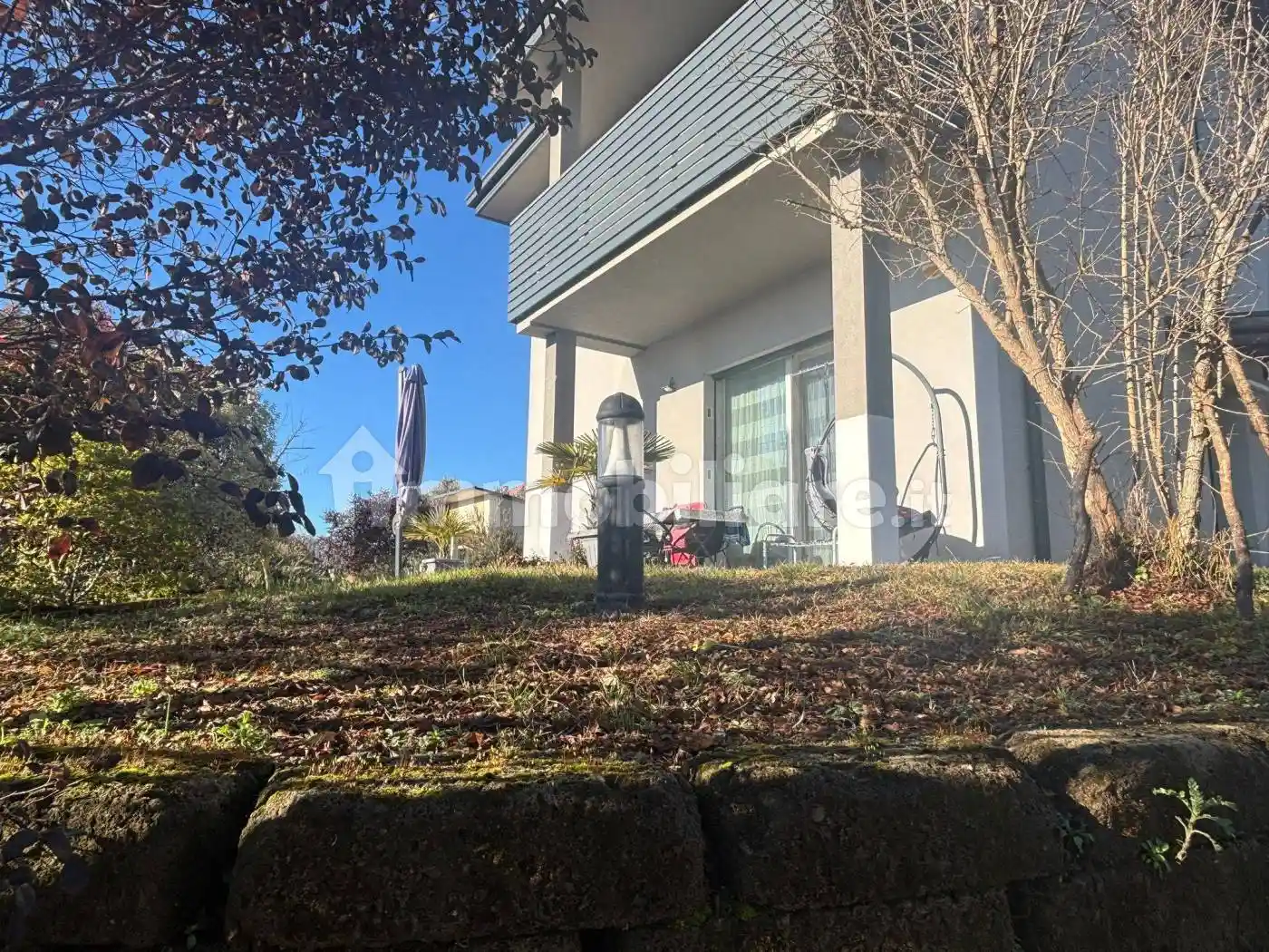 Appartamento in vendita a Ispra